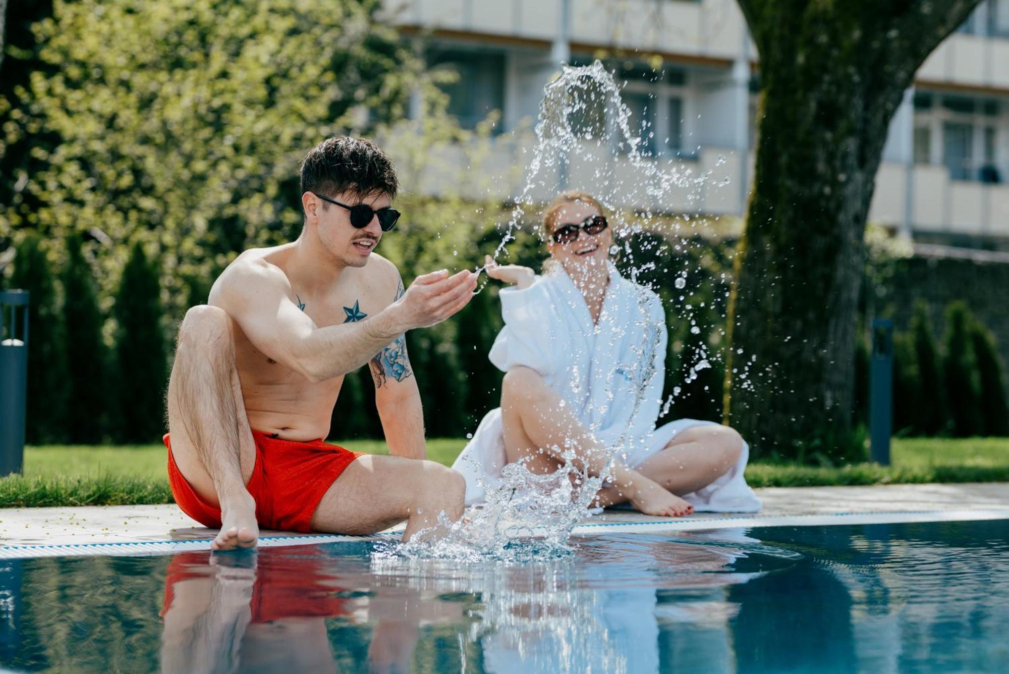 Aqua Blu Hotel Bad Fussing Bagian luar foto